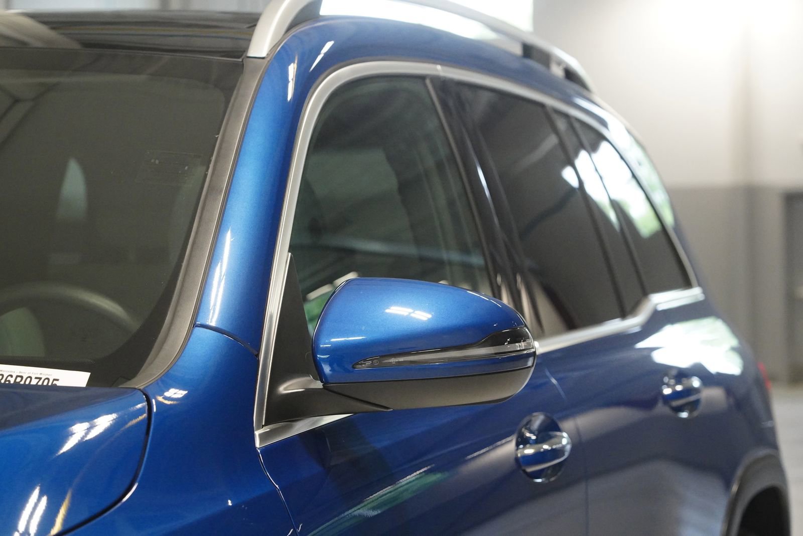 Used 2026 Mercedes-Benz GLB 250 4MATIC image 7