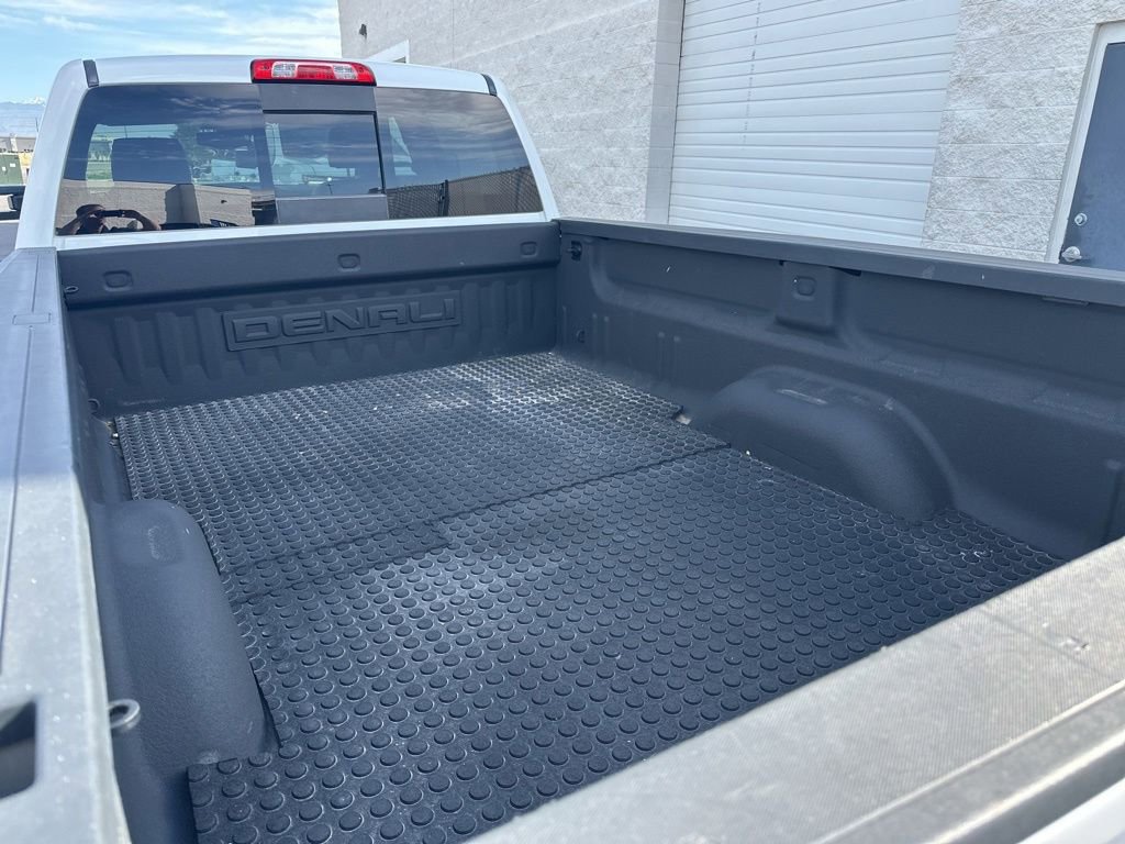 Used 2017 GMC Sierra 3500 Denali w/ Duramax Plus Package AWD/4WD image 7