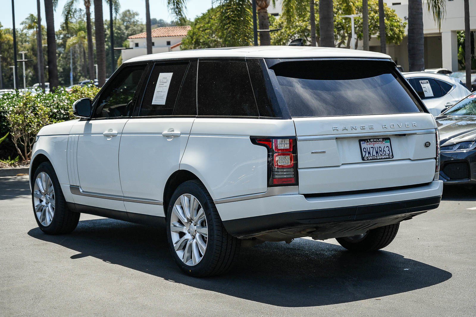 Used 2017 Land Rover Range Rover Supercharged AWD/4WD image 4