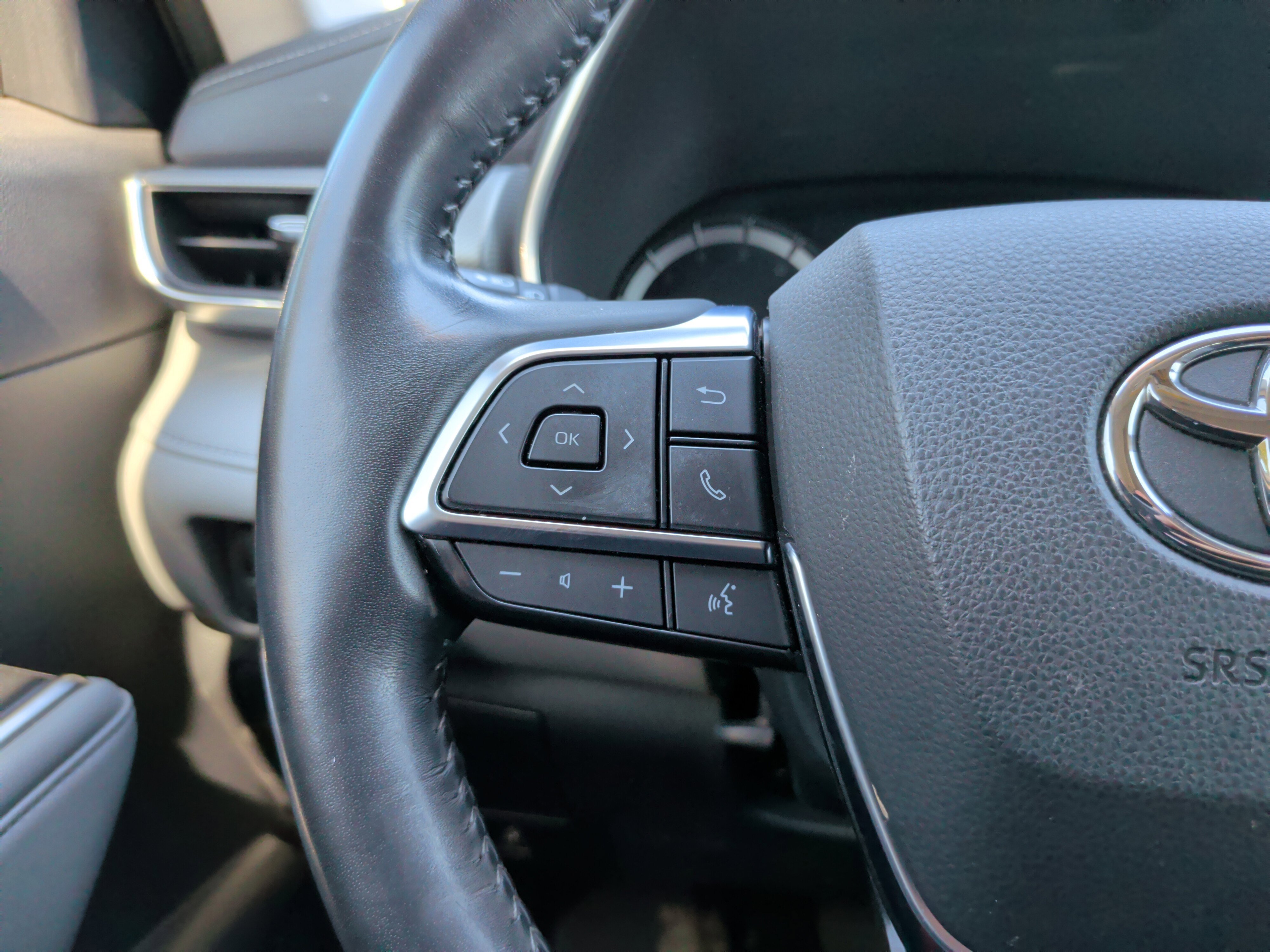 Used 2021 Toyota Highlander Platinum image 21