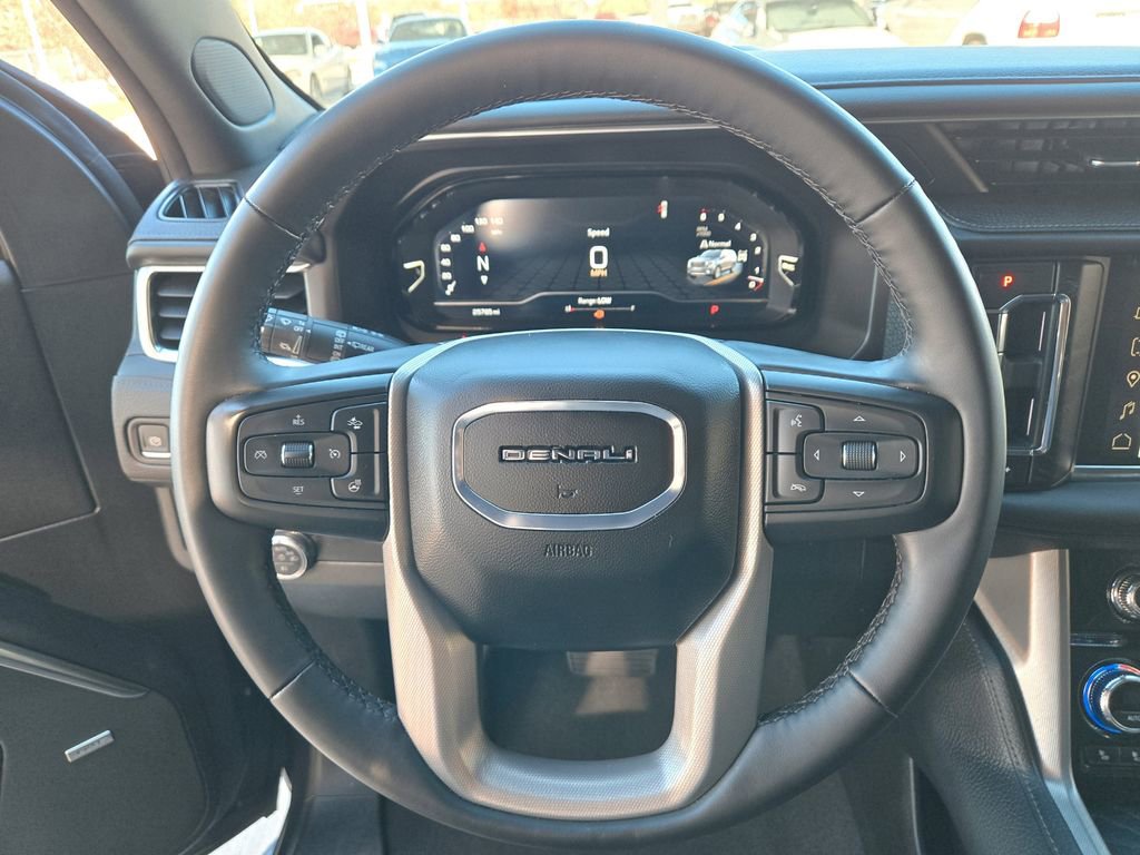 Used 2024 GMC Yukon Denali image 14