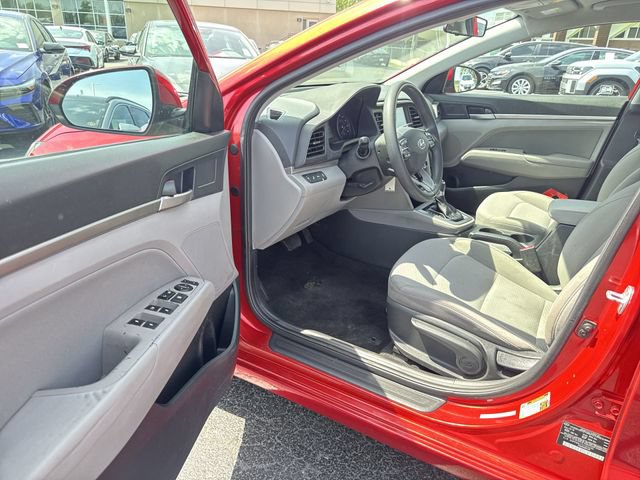 Used 2020 Hyundai Elantra SEL FWD image 18