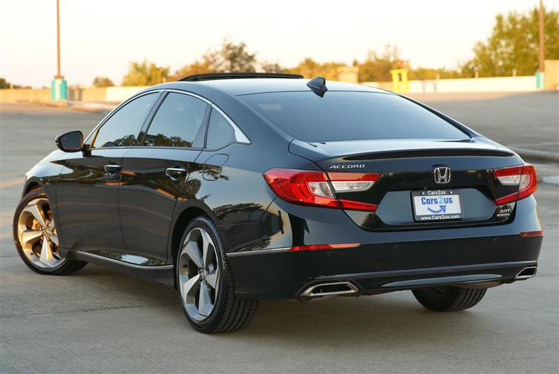 Used 2019 Honda Accord Touring image 4