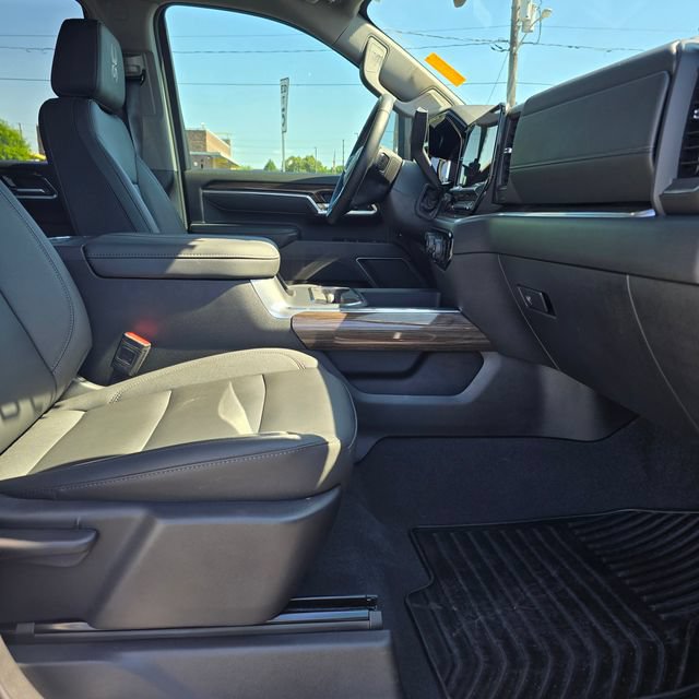 Used 2025 Chevrolet Silverado 2500 LT w/ Trail Boss Package AWD/4WD image 21