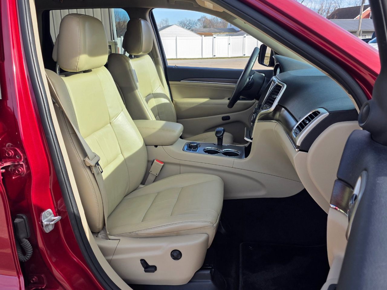 Used 2014 Jeep Grand Cherokee Limited image 27