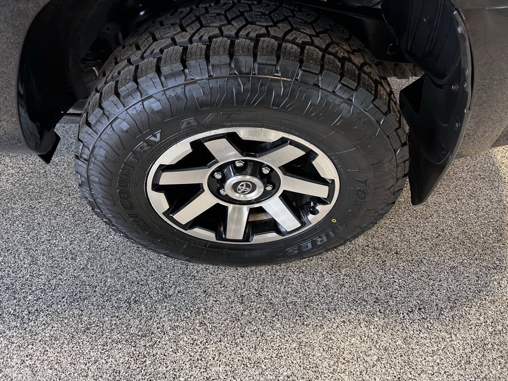 Used 2020 Toyota 4Runner TRD Off-Road Premium image 8