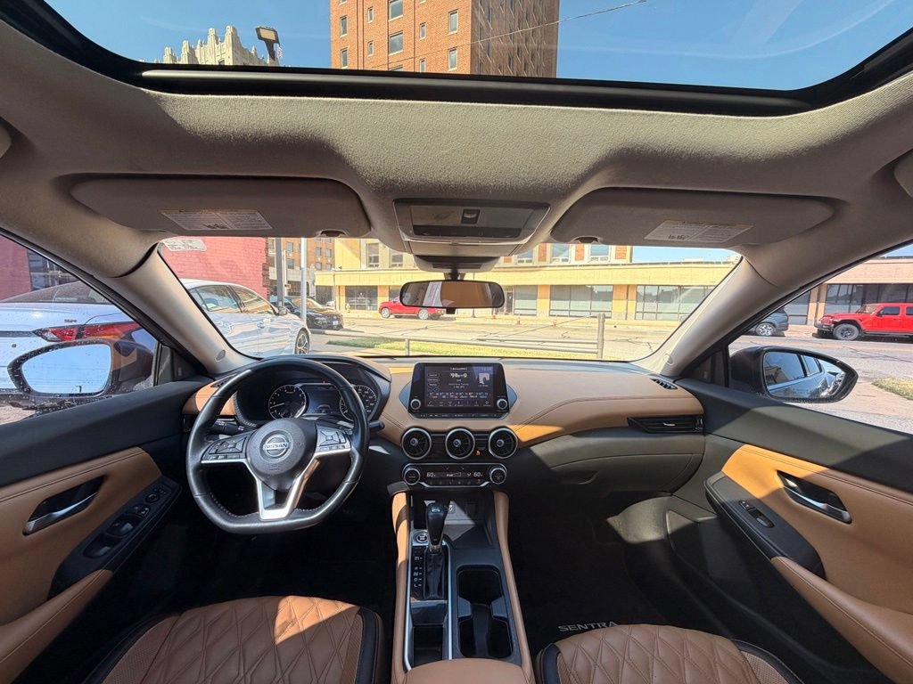 Used 2021 Nissan Sentra SV w/ SV Premium Package FWD image 18