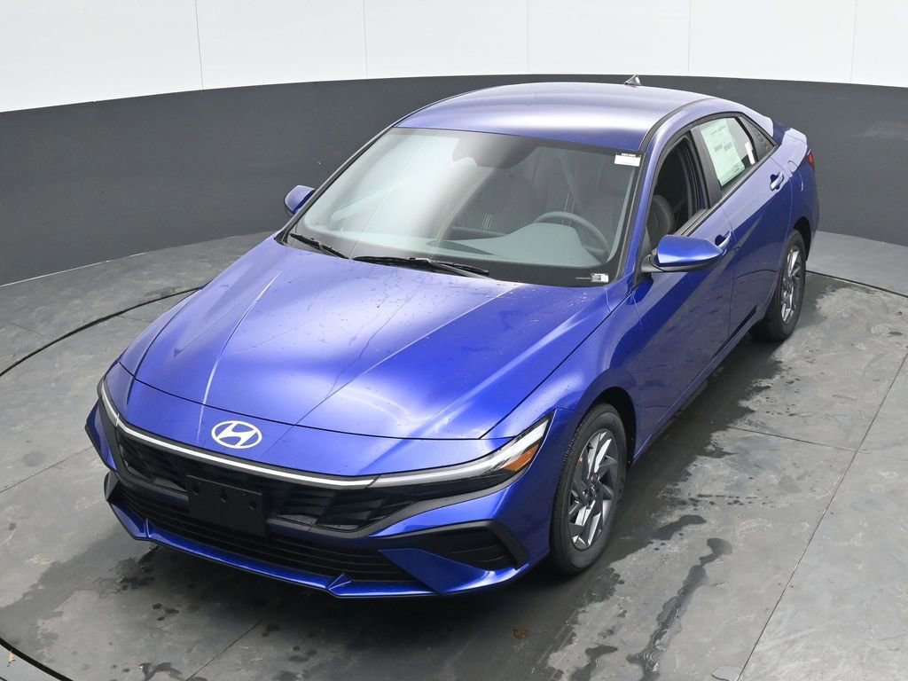 New 2026 Hyundai Elantra Blue image 40