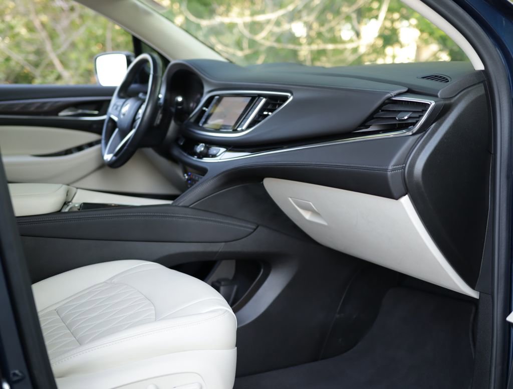 Used 2024 Buick Enclave Avenir w/ Avenir Technology Package FWD image 37