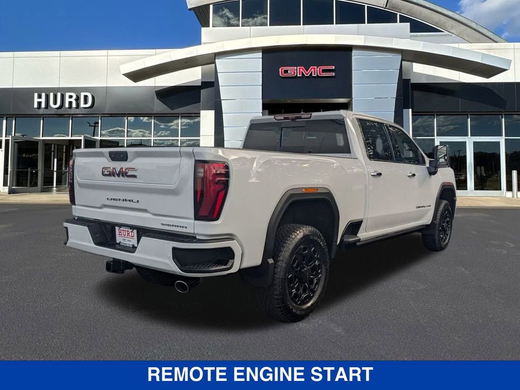 New 2025 GMC Sierra 3500 Denali w/ Denali Reserve Package image 4