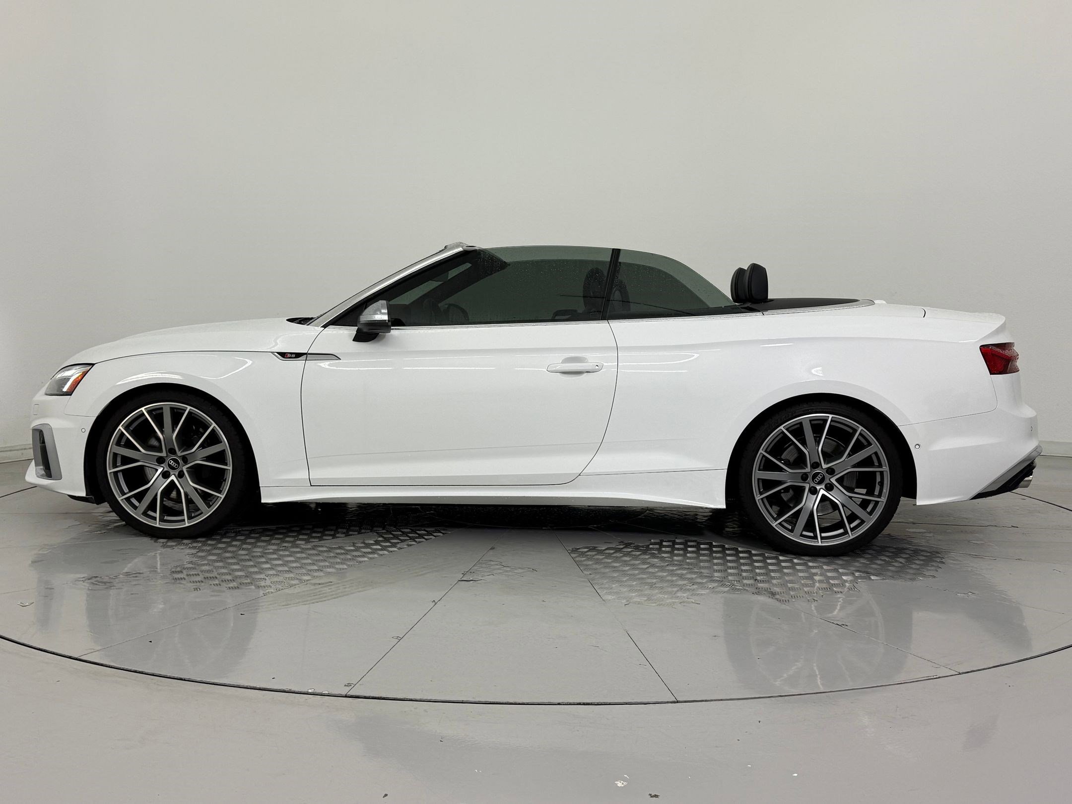 Used 2023 Audi S5 Prestige w/ Prestige Package image 2