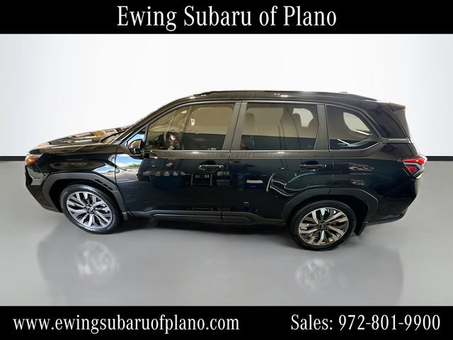 Used 2025 Subaru Forester Touring AWD/4WD image 4