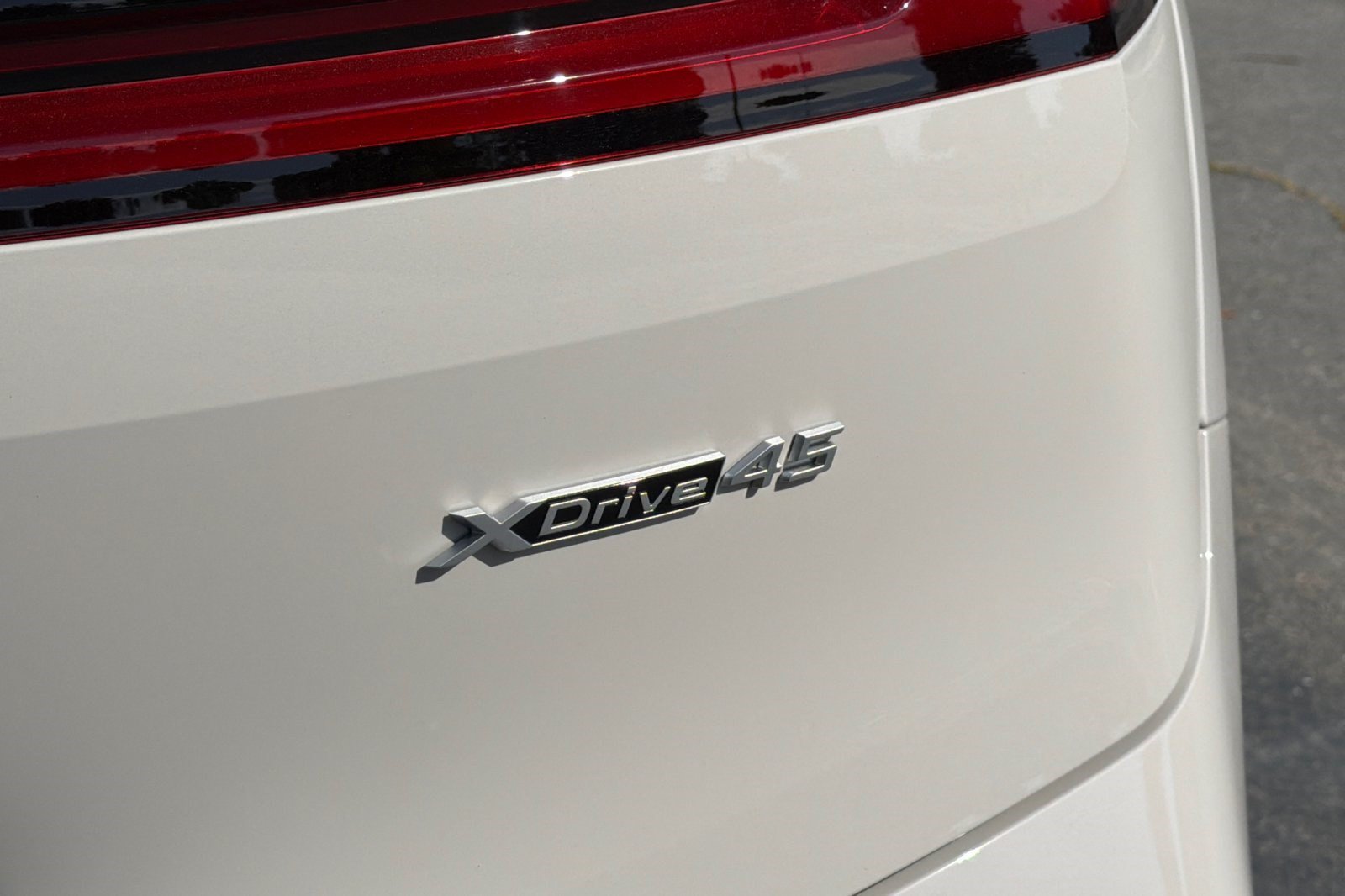 Used 2026 BMW iX xDrive45 AWD/4WD image 39