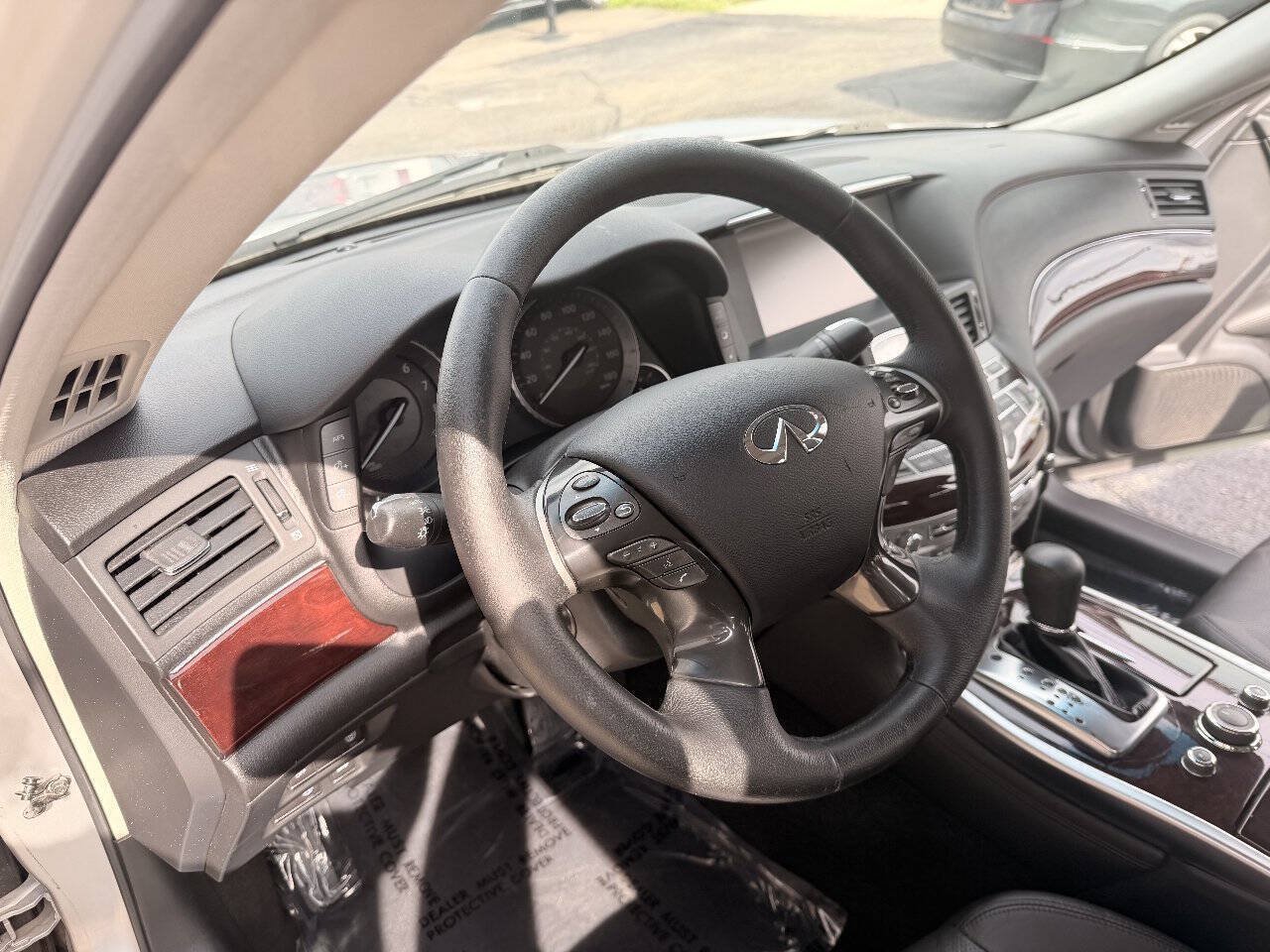 Used 2011 INFINITI M37 x w/ Premium Pkg AWD/4WD image 8