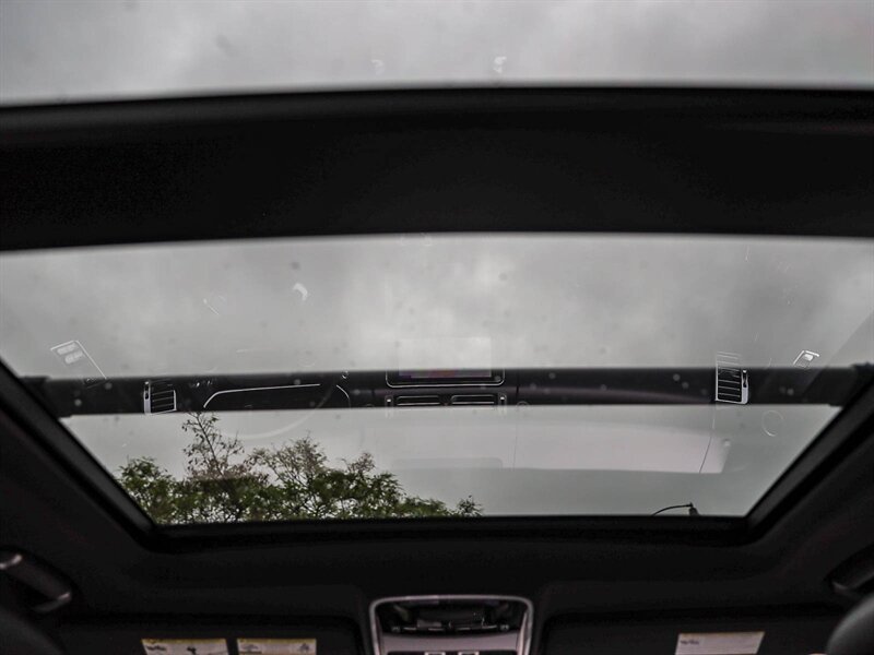 Used 2020 Land Rover Range Rover HSE AWD/4WD image 23