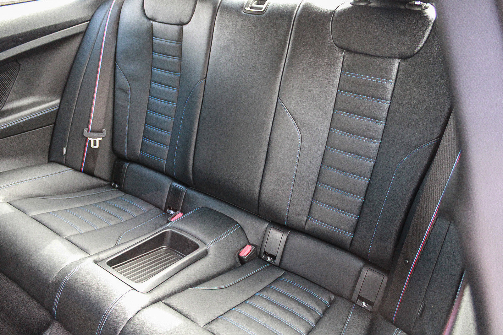 Used 2023 BMW M2 w/ Lighting Package RWD image 18