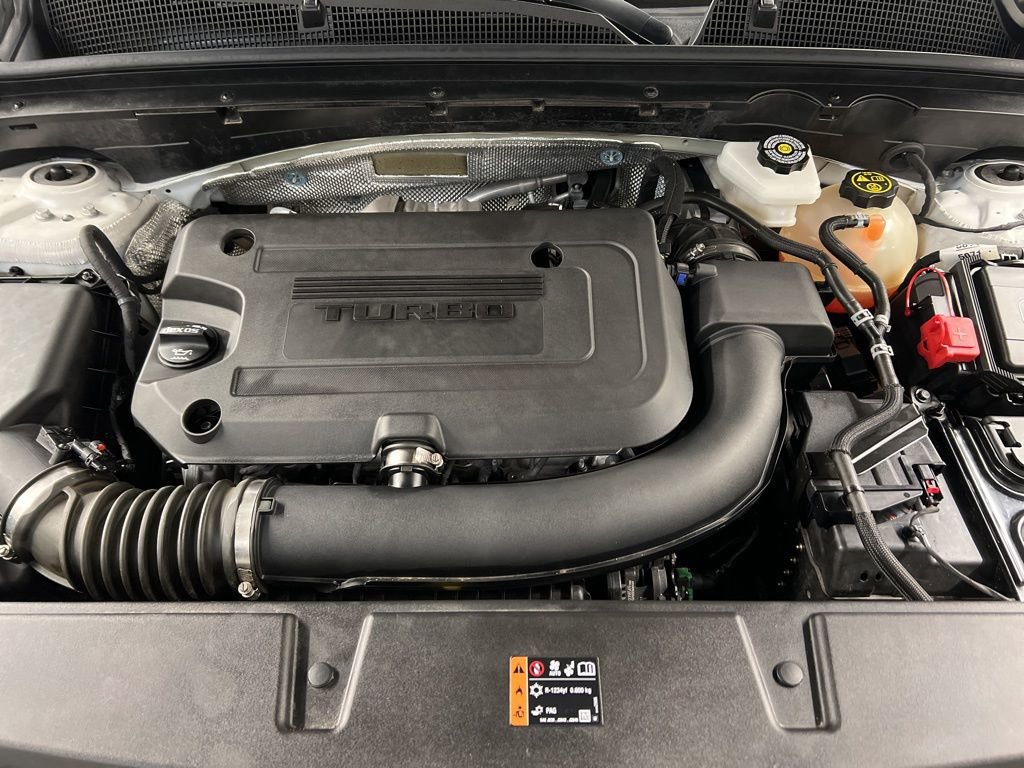 Used 2023 Buick Envision Essence image 35