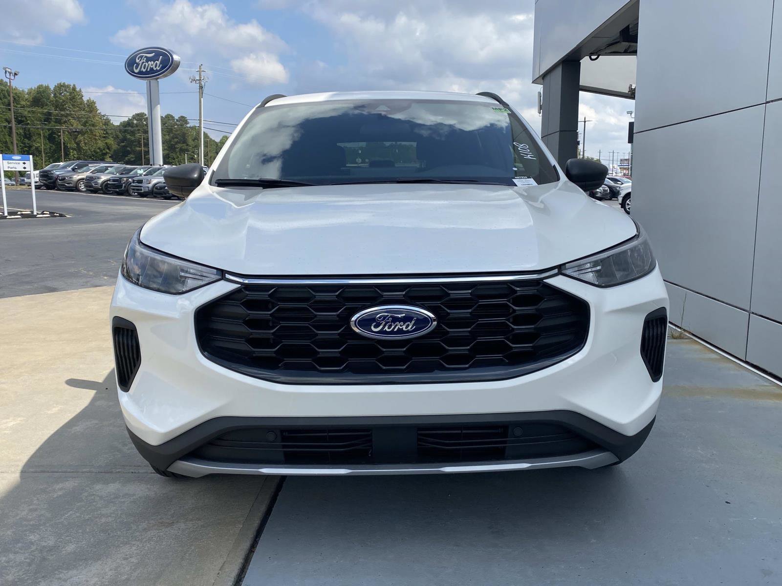 New 2026 Ford Escape ST-Line w/ Tech Pack #1 AWD/4WD image 9