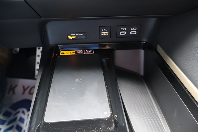 Used 2025 Toyota Camry XSE FWD image 21