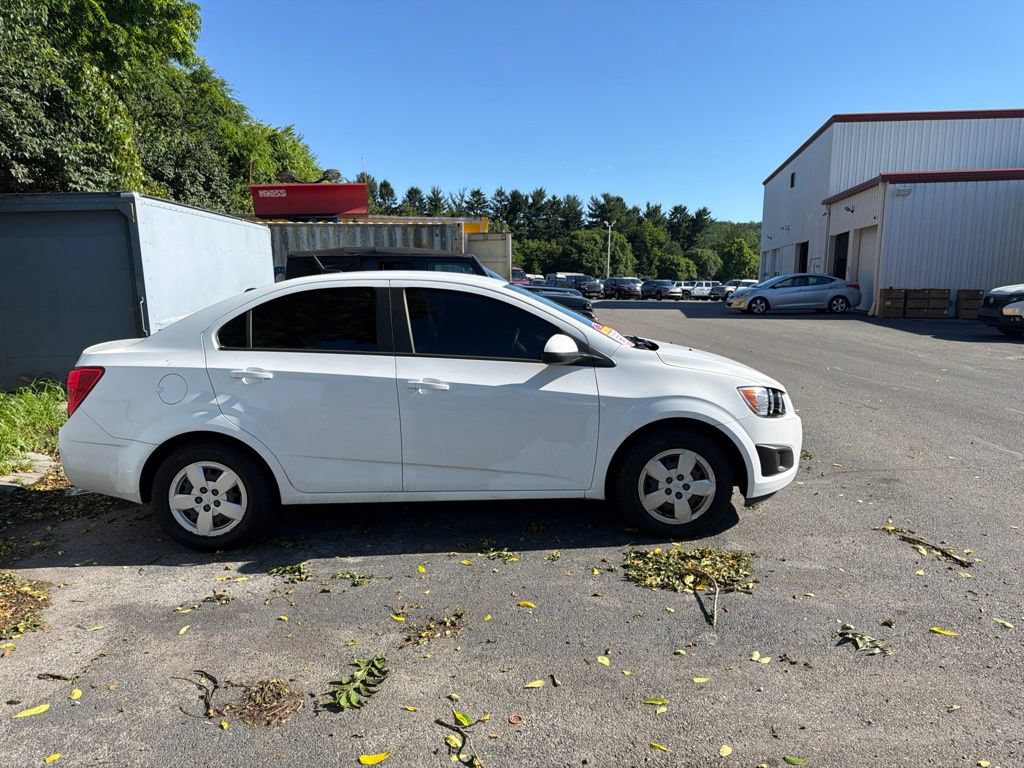 Used 2014 Chevrolet Sonic LS FWD image 6