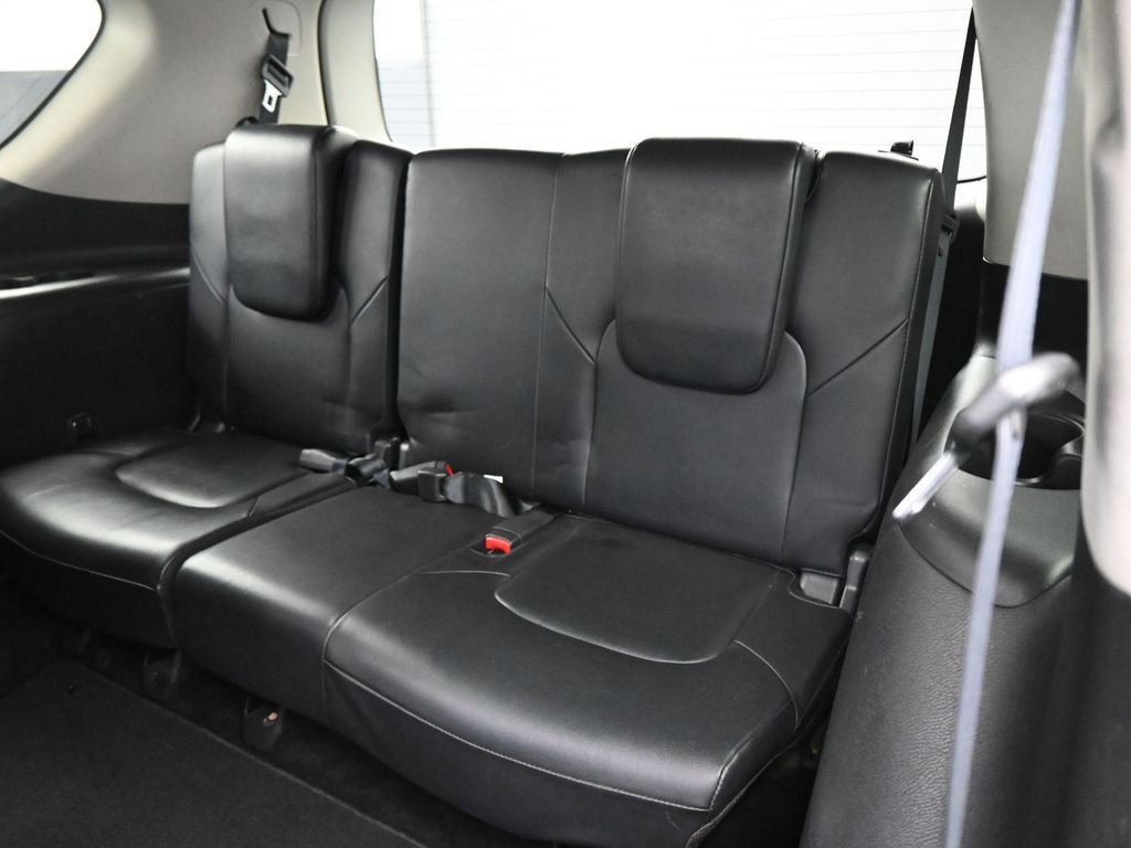 Used 2024 Nissan Armada SL image 24
