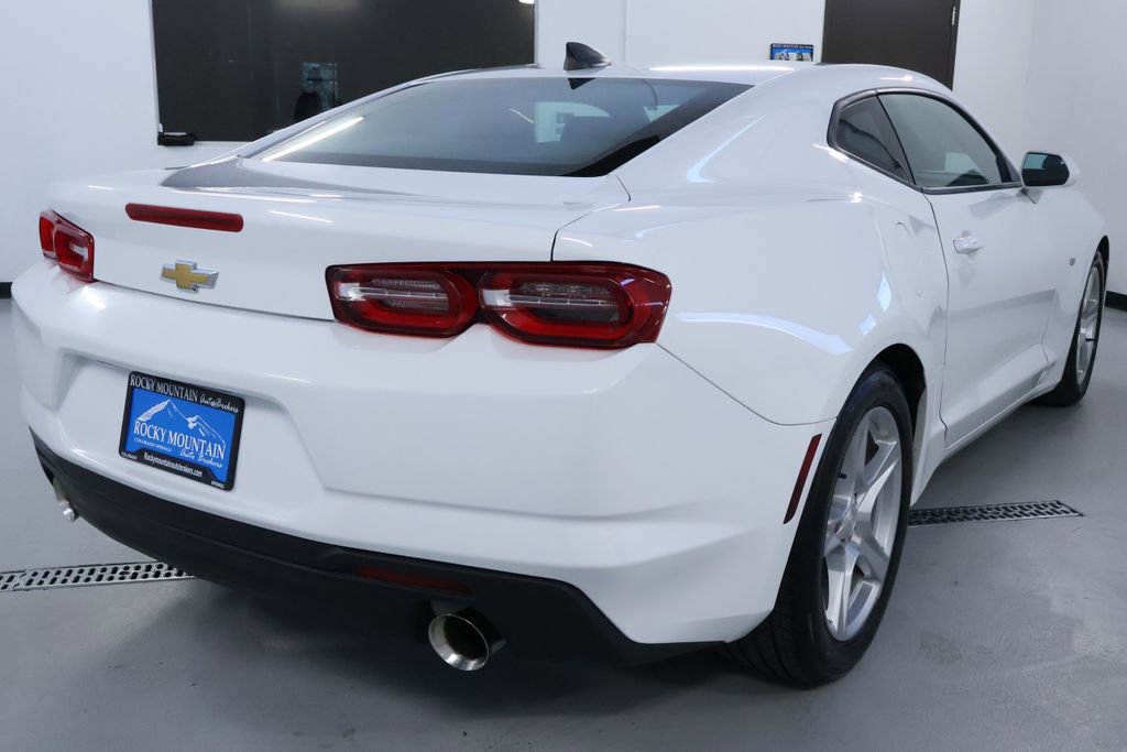 Used 2023 Chevrolet Camaro LT image 7