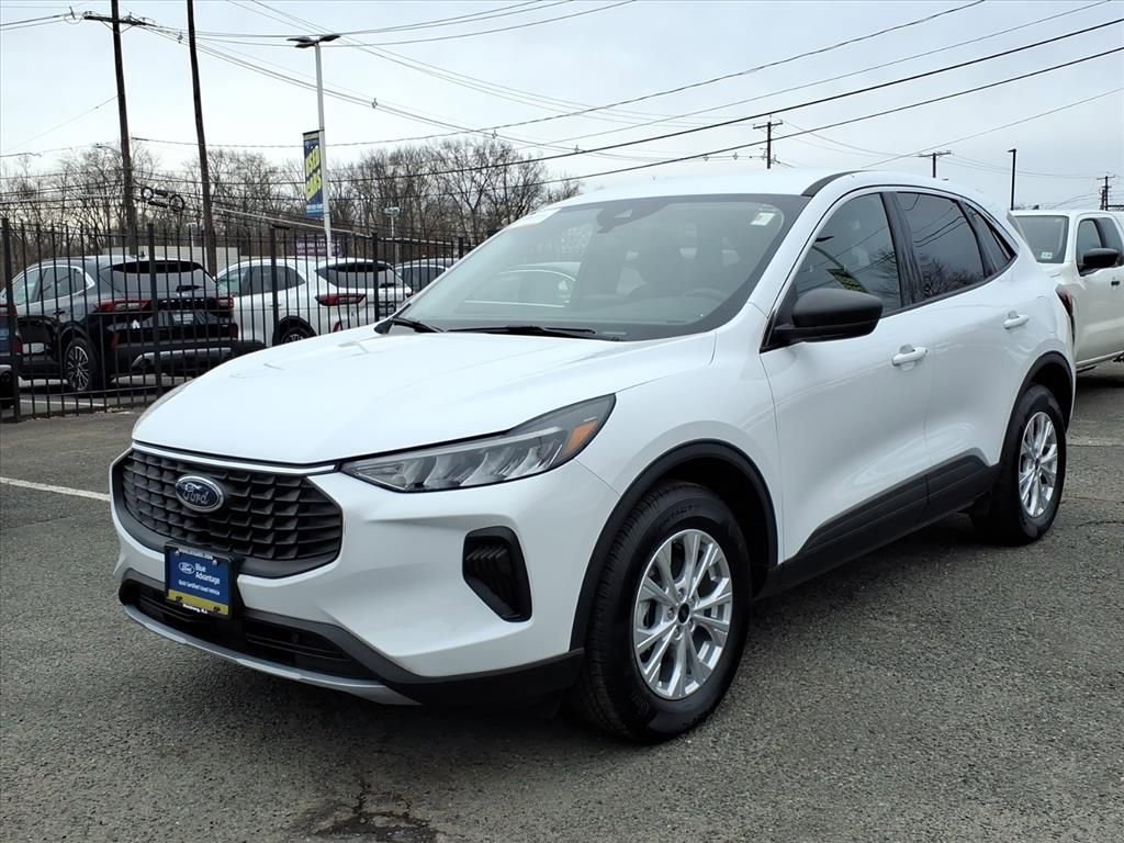 Certified 2023 Ford Escape Active AWD/4WD image 3
