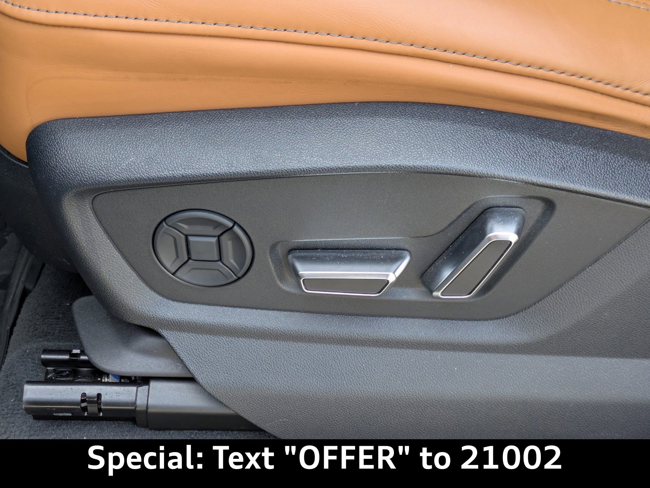 Certified 2023 Audi RS Q8 w/ Black Optic Package AWD/4WD image 19