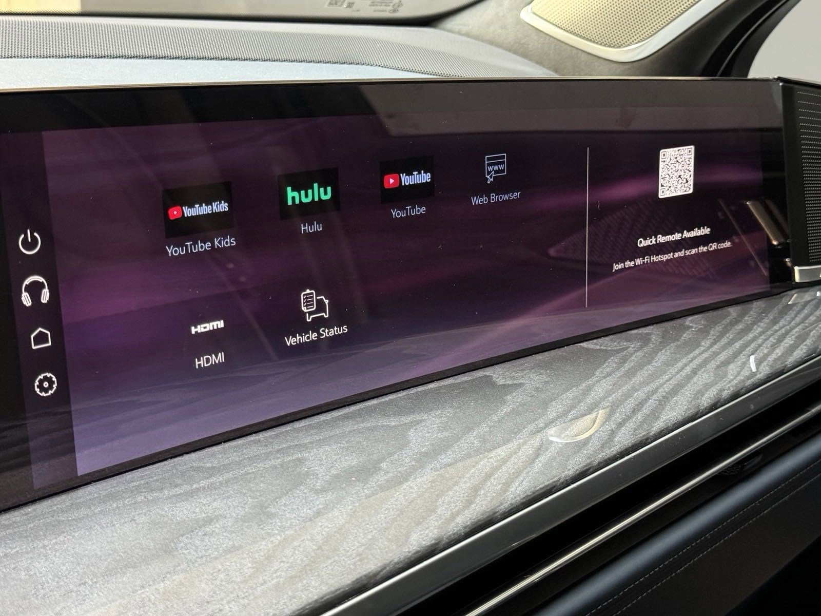 New 2025 Cadillac Escalade IQ Luxury 2 image 42