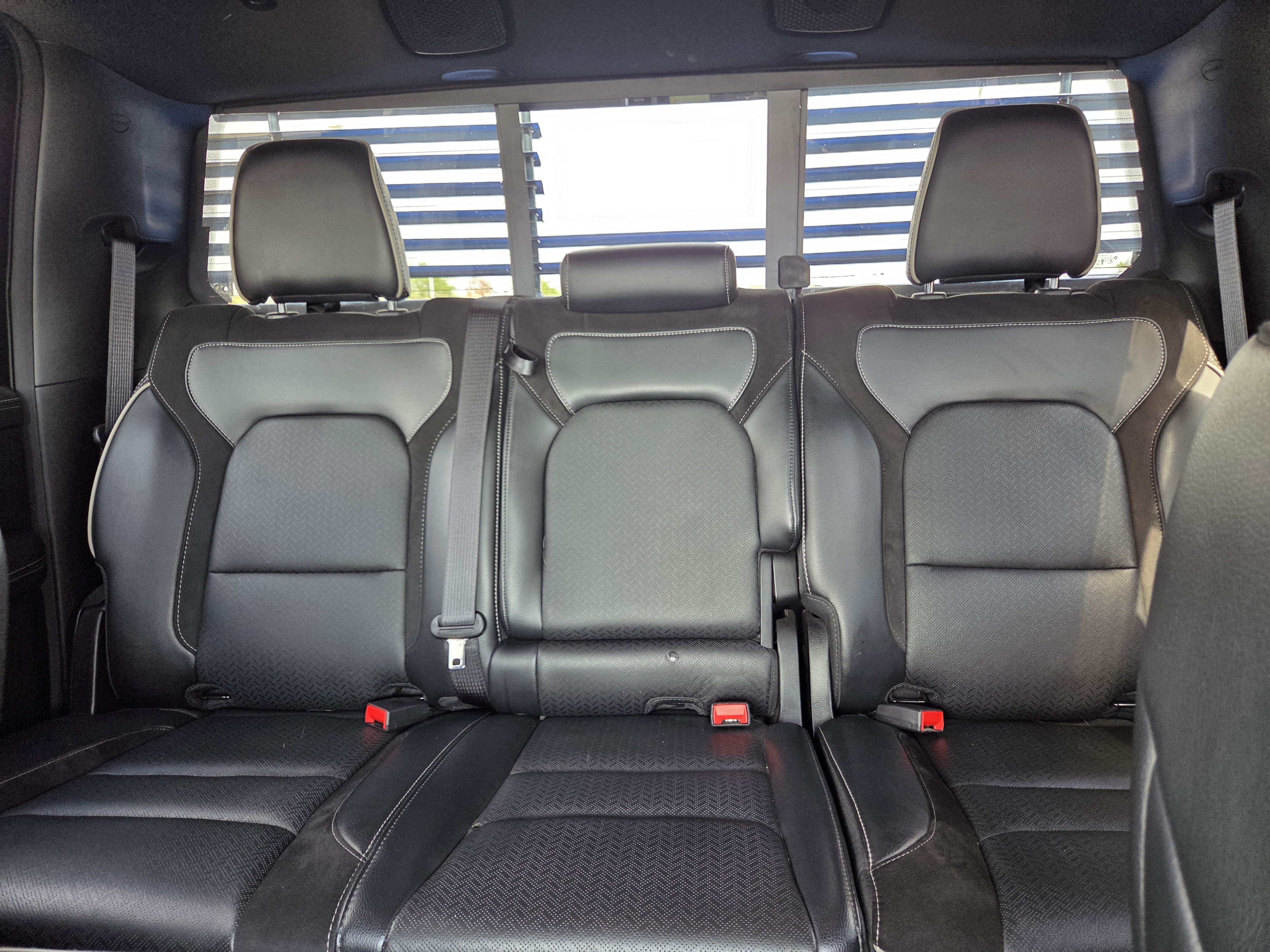 Used 2021 RAM 1500 Laramie w/ Sport Appearance Package AWD/4WD image 19