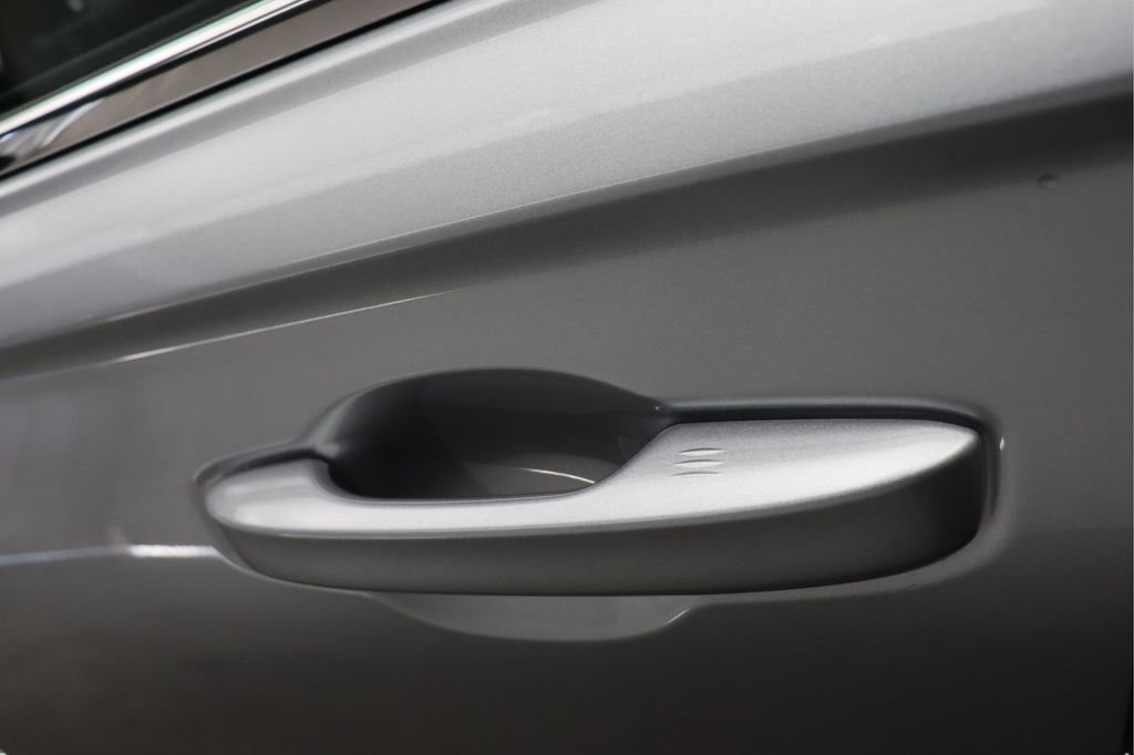 New 2026 Honda CR-V EX-L image 5