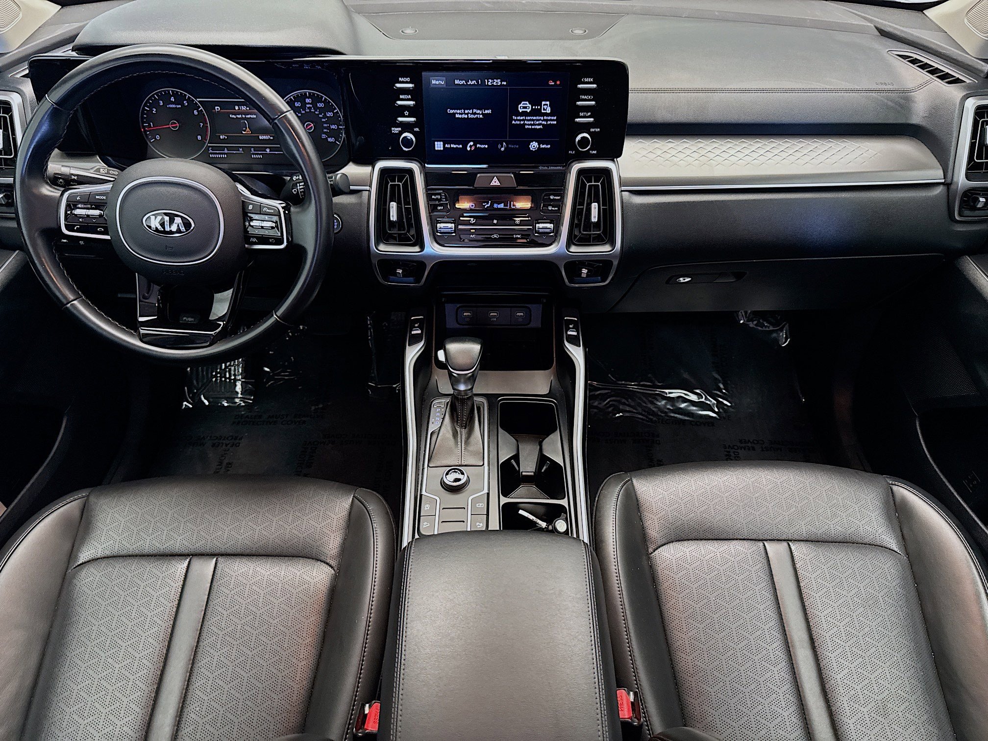 Used 2021 Kia Sorento S FWD image 14