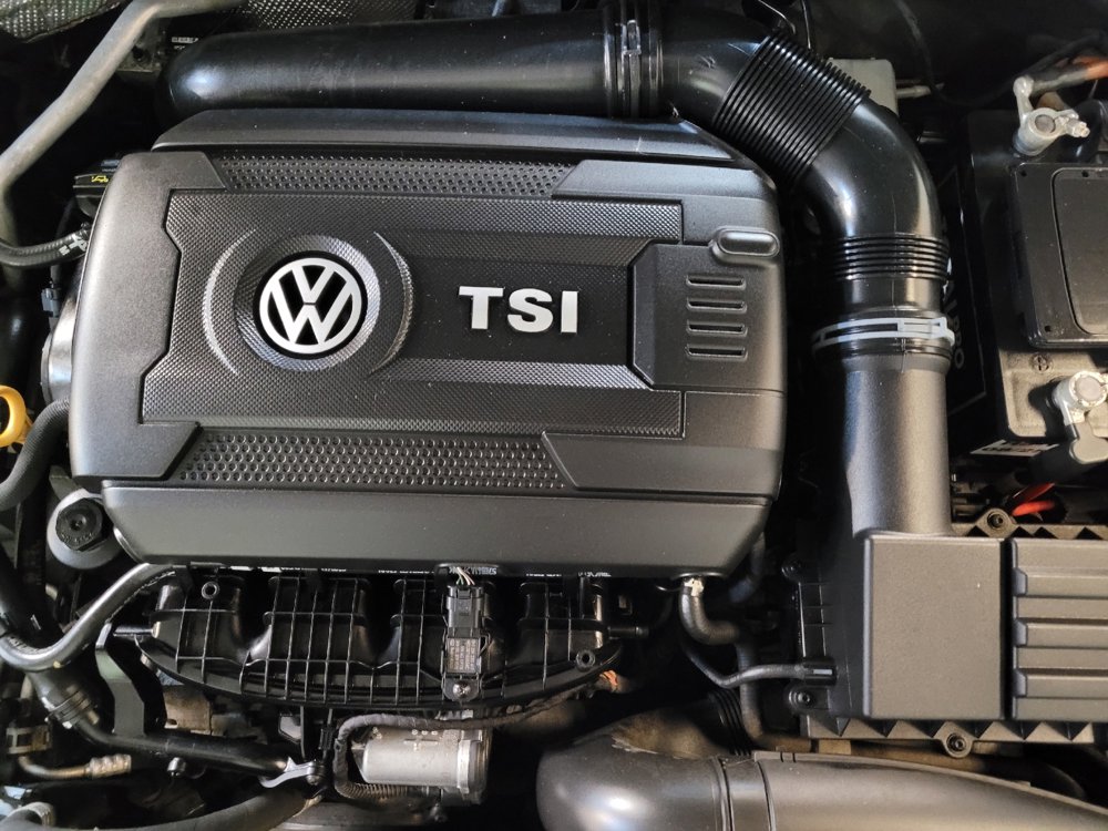 Used 2016 Volkswagen Jetta Sport w/ Lighting Package image 30