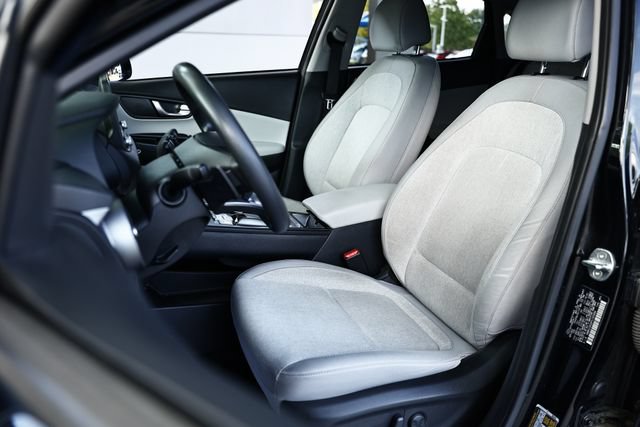 Used 2023 Hyundai Kona SE w/ Cargo Package FWD image 19