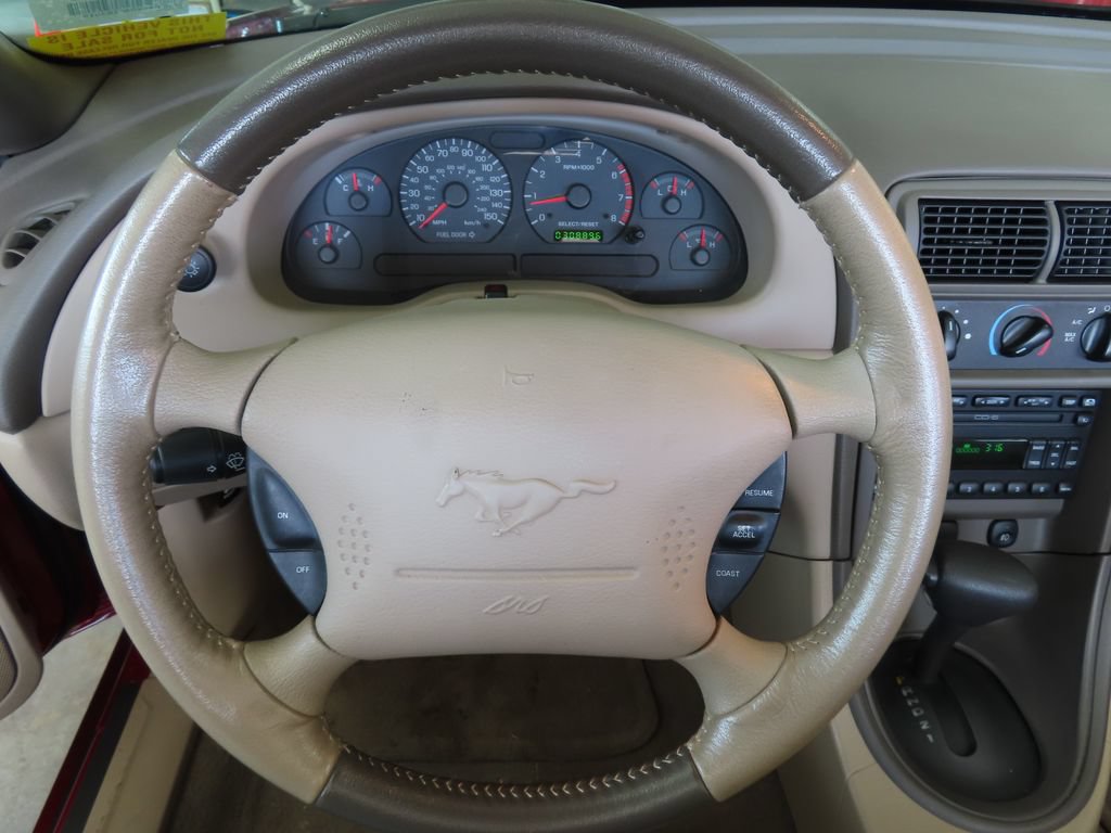 Used 2004 Ford Mustang GT RWD image 10