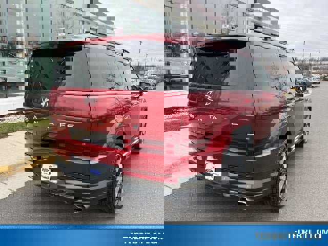 Used 2024 Hyundai Santa Fe Limited image 8