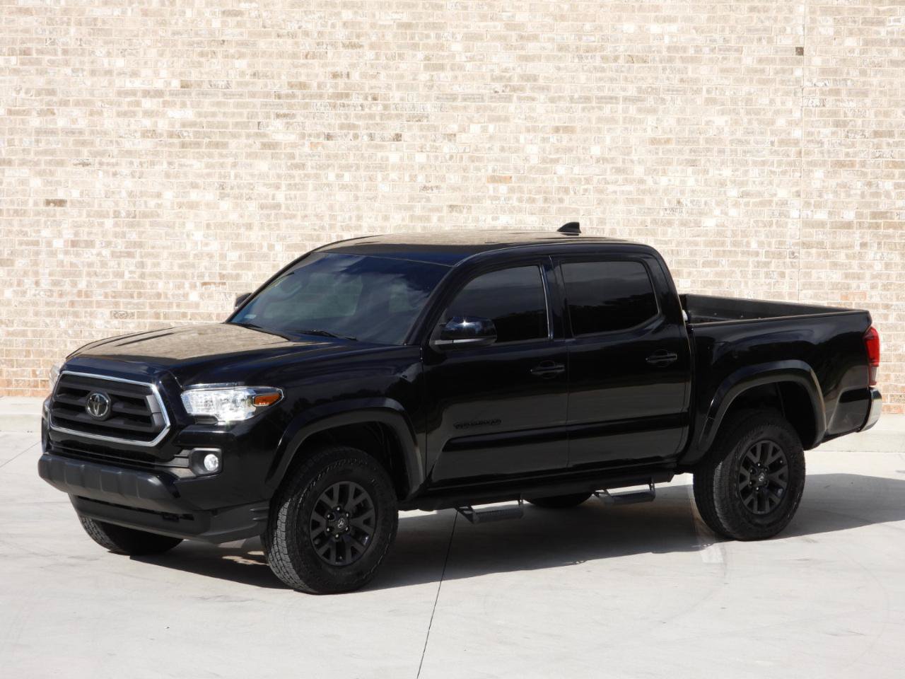 Used 2022 Toyota Tacoma SR5 RWD image 30