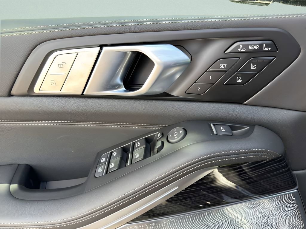 New 2027 BMW X7 M60i AWD/4WD image 12