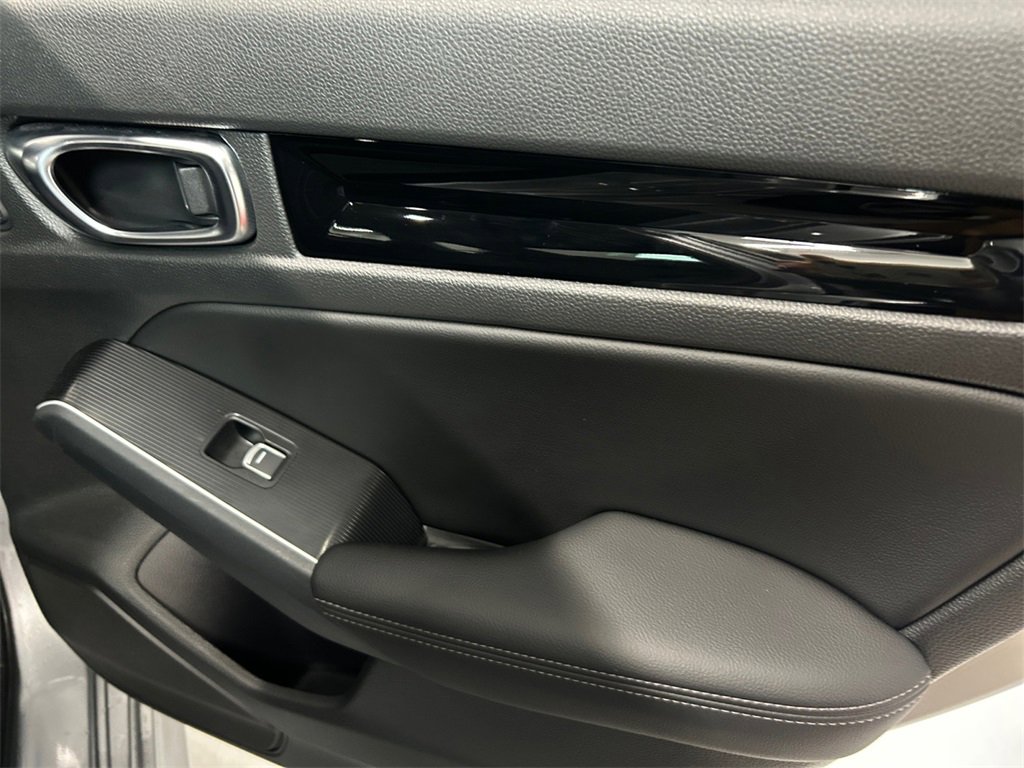 Used 2025 Honda Civic Sport Touring image 24