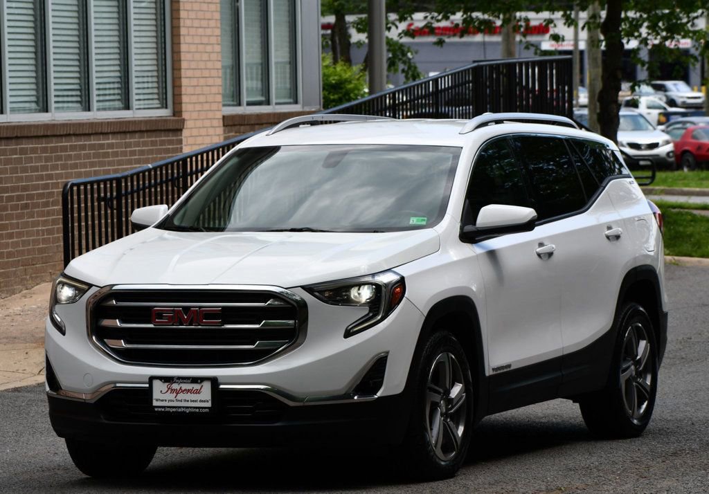 Used 2019 GMC Terrain SLT image 3