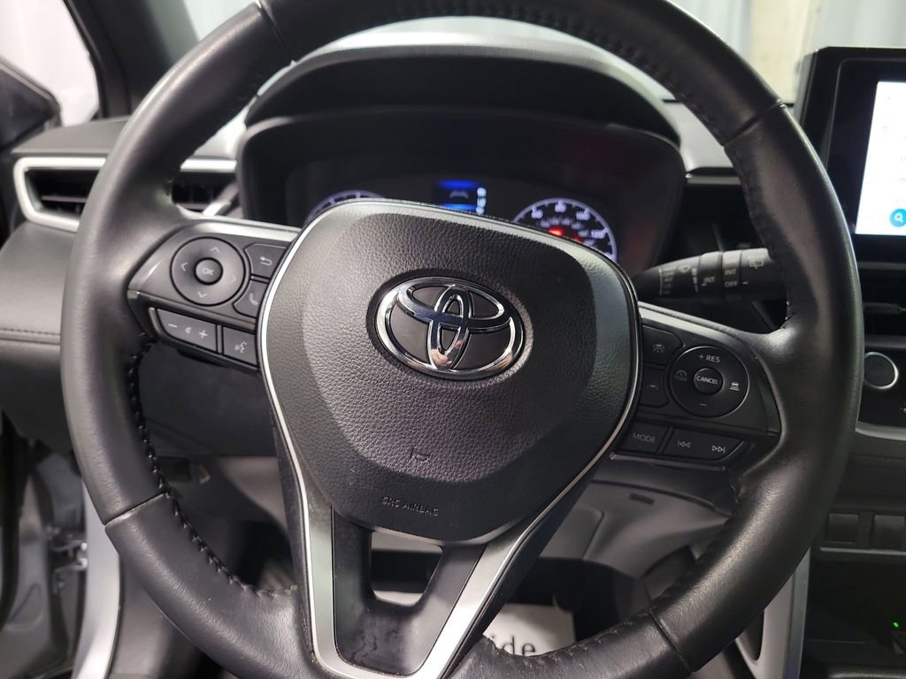 Used 2023 Toyota Corolla Cross SE image 17