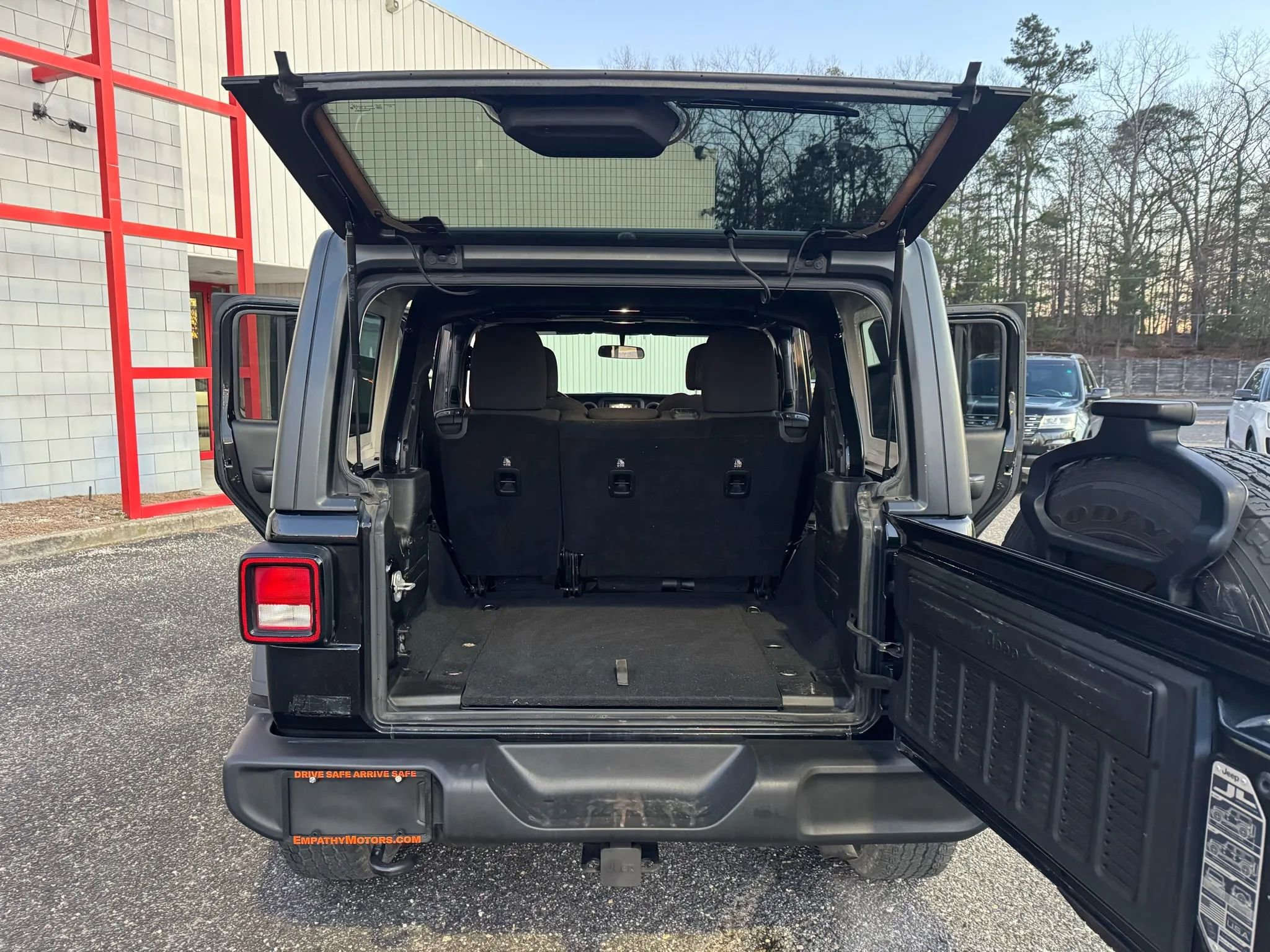 Used 2018 Jeep Wrangler Unlimited Sport S image 13