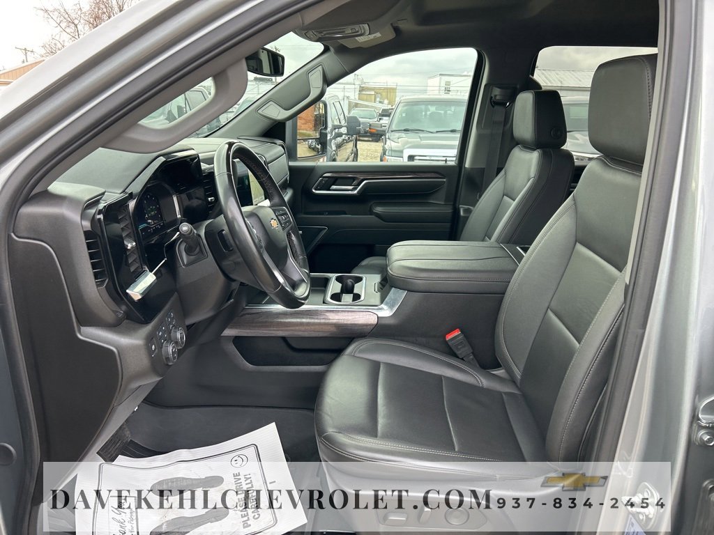 Used 2025 Chevrolet Silverado 3500 LTZ w/ LTZ Plus Package image 47
