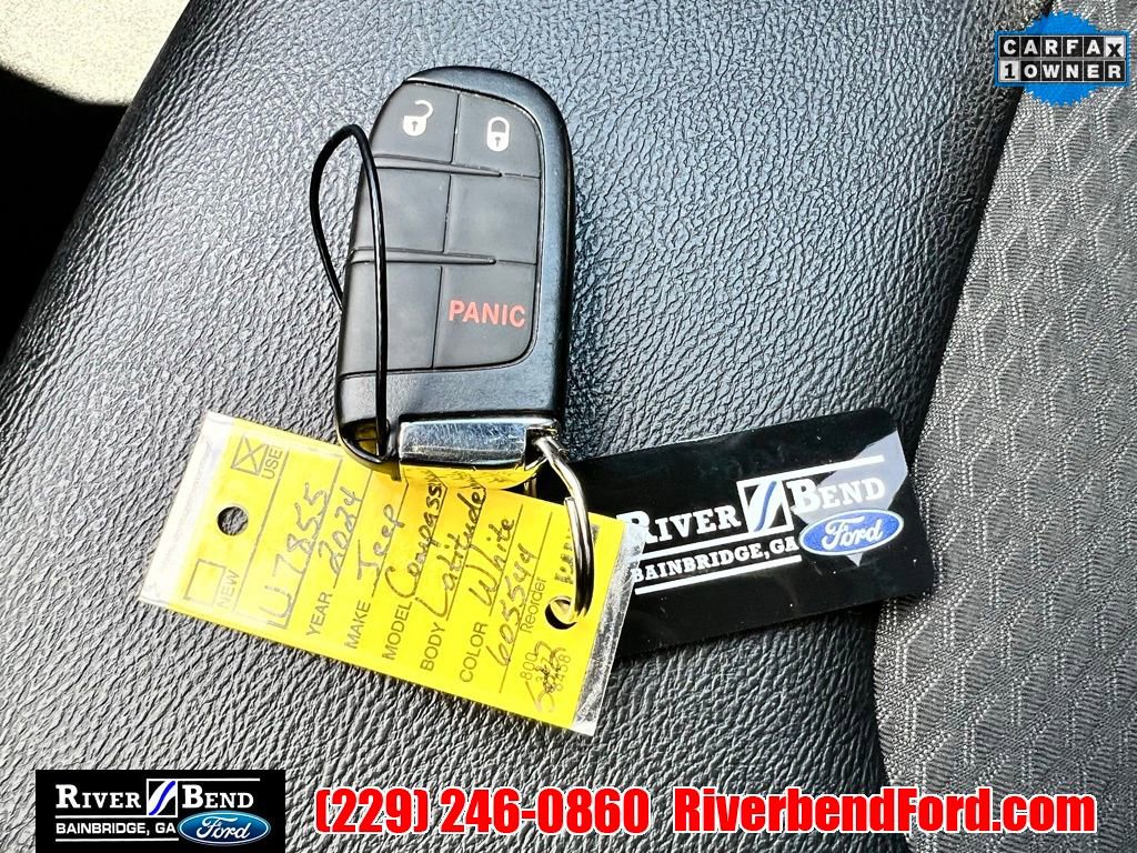 Used 2024 Jeep Compass Latitude image 35