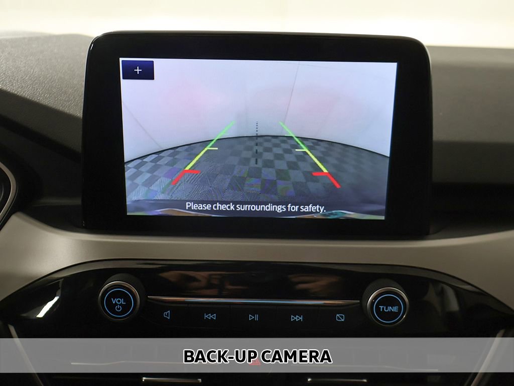 Used 2021 Ford Escape SE w/ SE Sport Appearance Package image 5