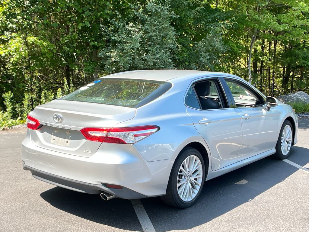 Used 2018 Toyota Camry XLE FWD image 31