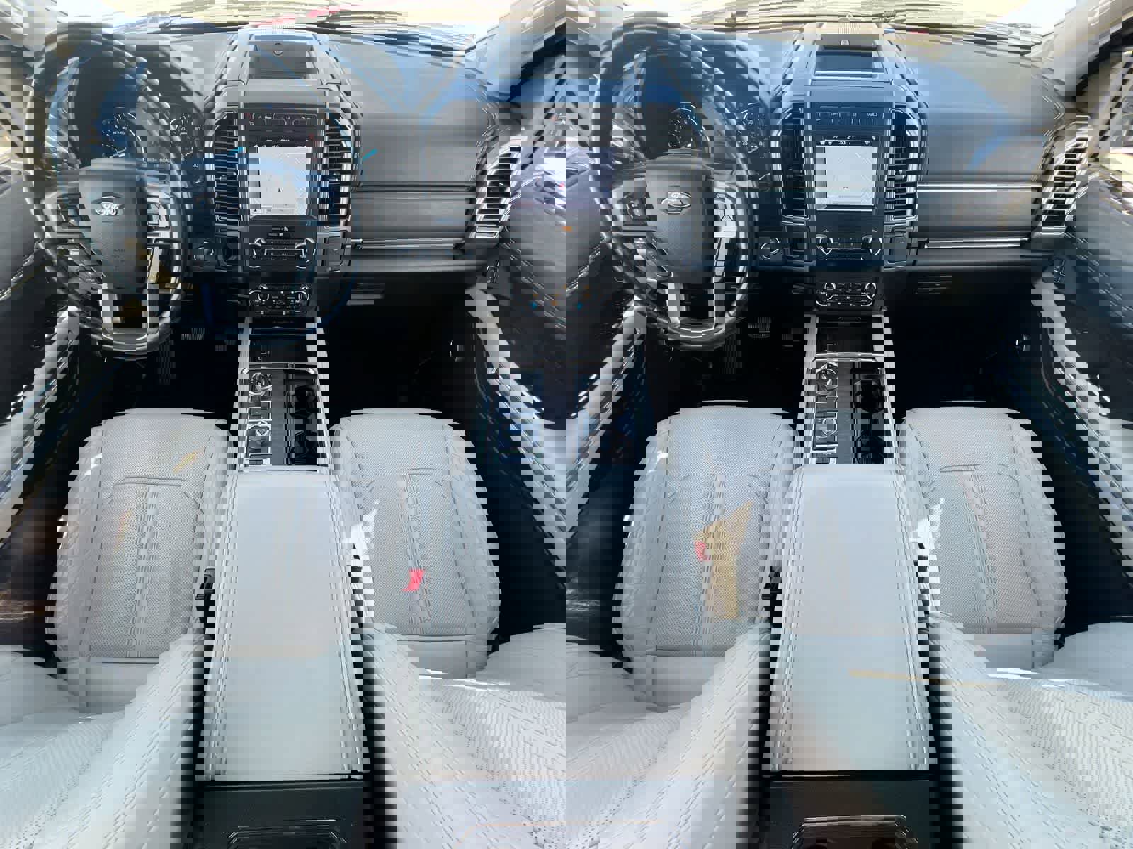 Used 2019 Ford Expedition Platinum image 14