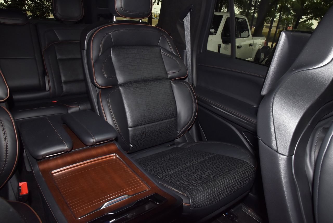 New 2026 Lincoln Navigator Black Label AWD/4WD image 24