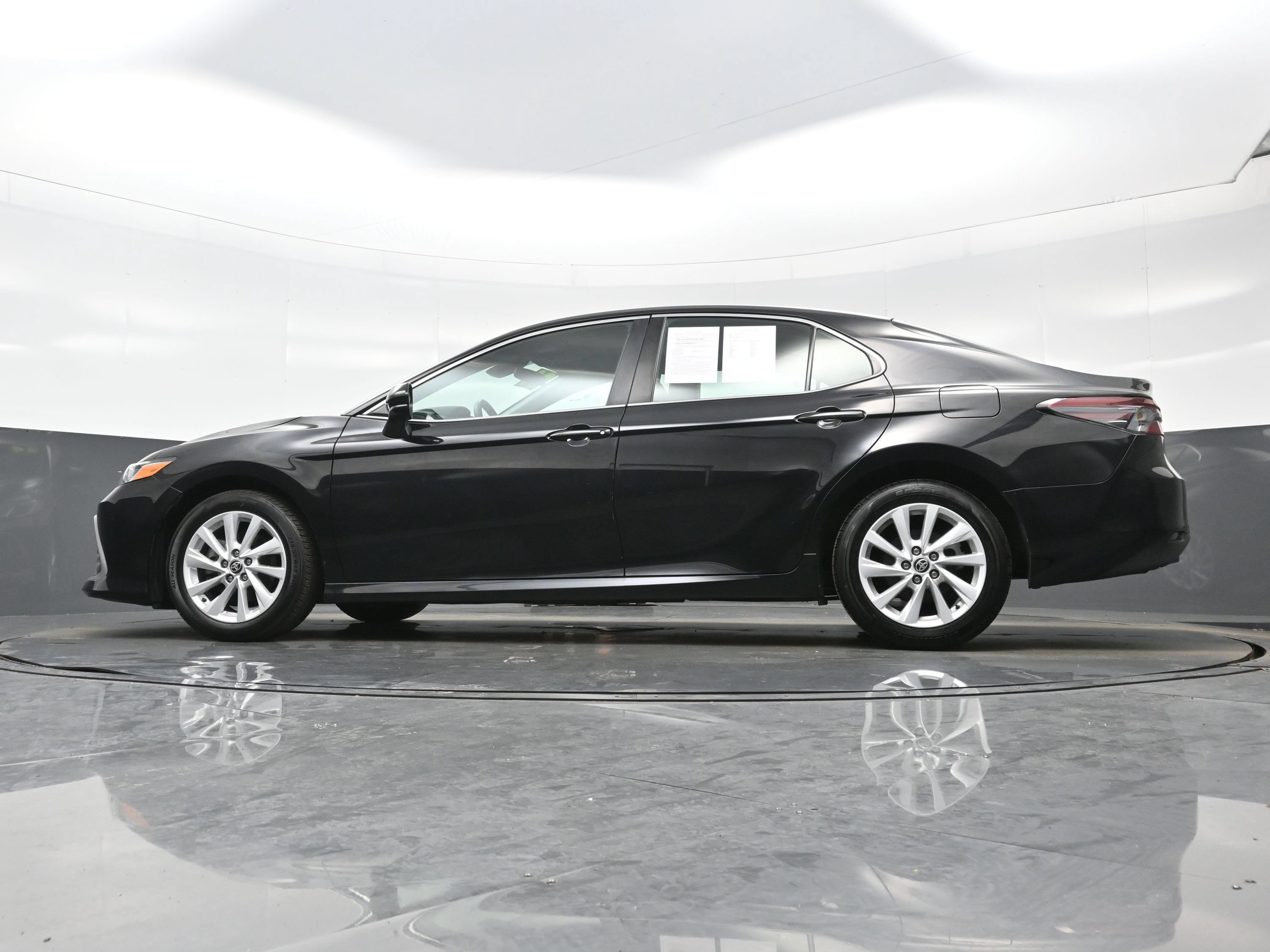 Used 2024 Toyota Camry LE FWD image 26