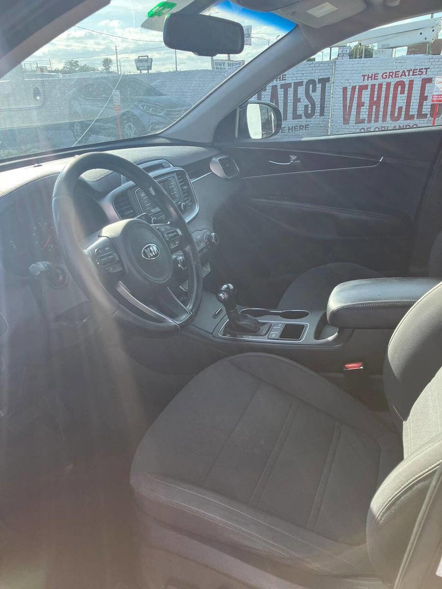 Used 2016 Kia Sorento LX 4dr SUV w/ LX Convenience Package image 6